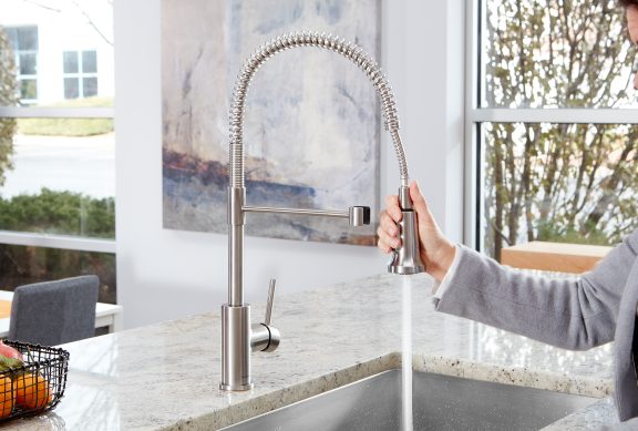 Avado Single Hole Kitchen Faucet with Semi-professional Spout and Lever Handle Lustrous Steel
