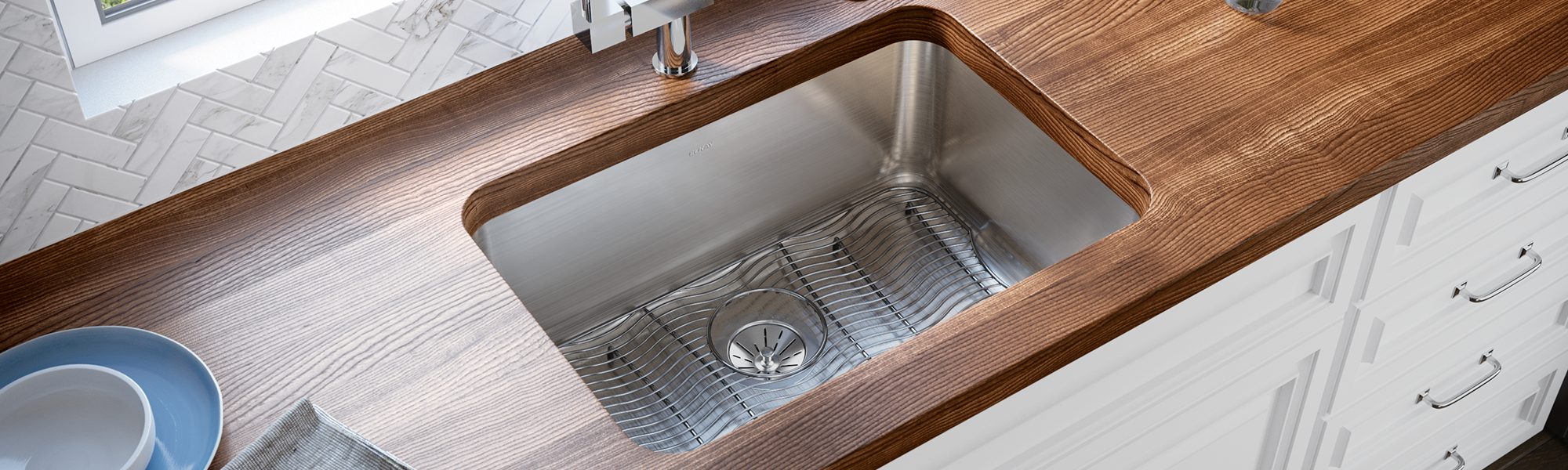 Lustertone Classic Sink in Kitchen