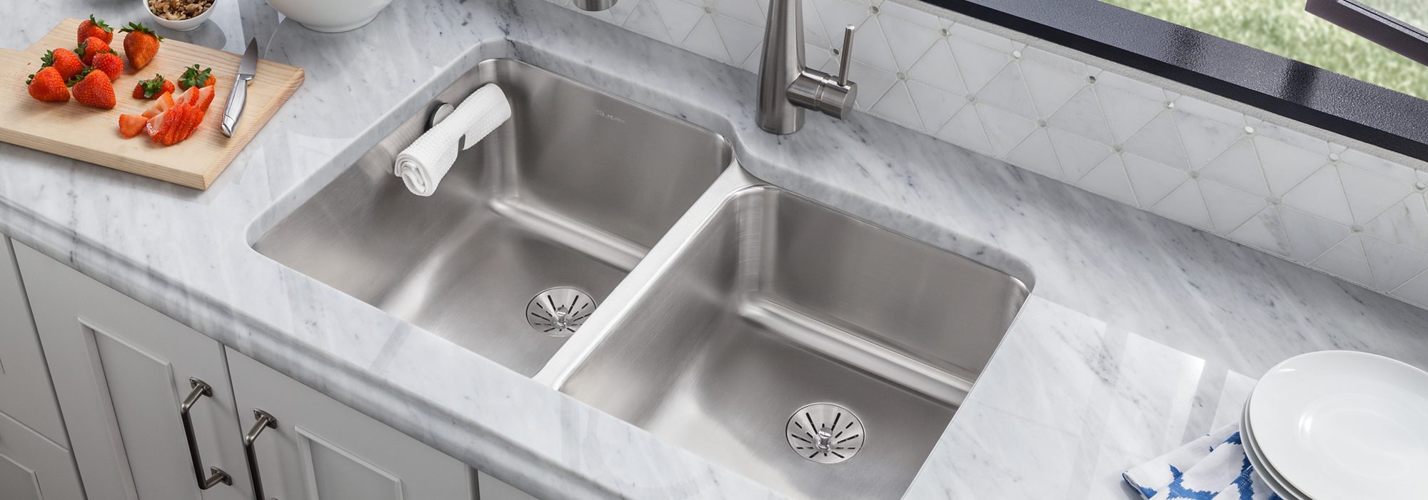 Stainless Steel Double Bowl Sink with Perfect Drain