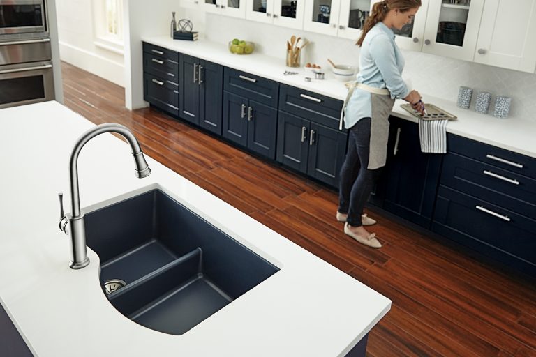 maraschino_quartz_luxe_sink
